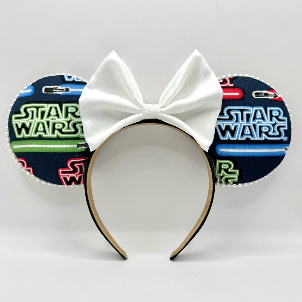 Star Wars Handcrafted Lightsaber Minnie Ears